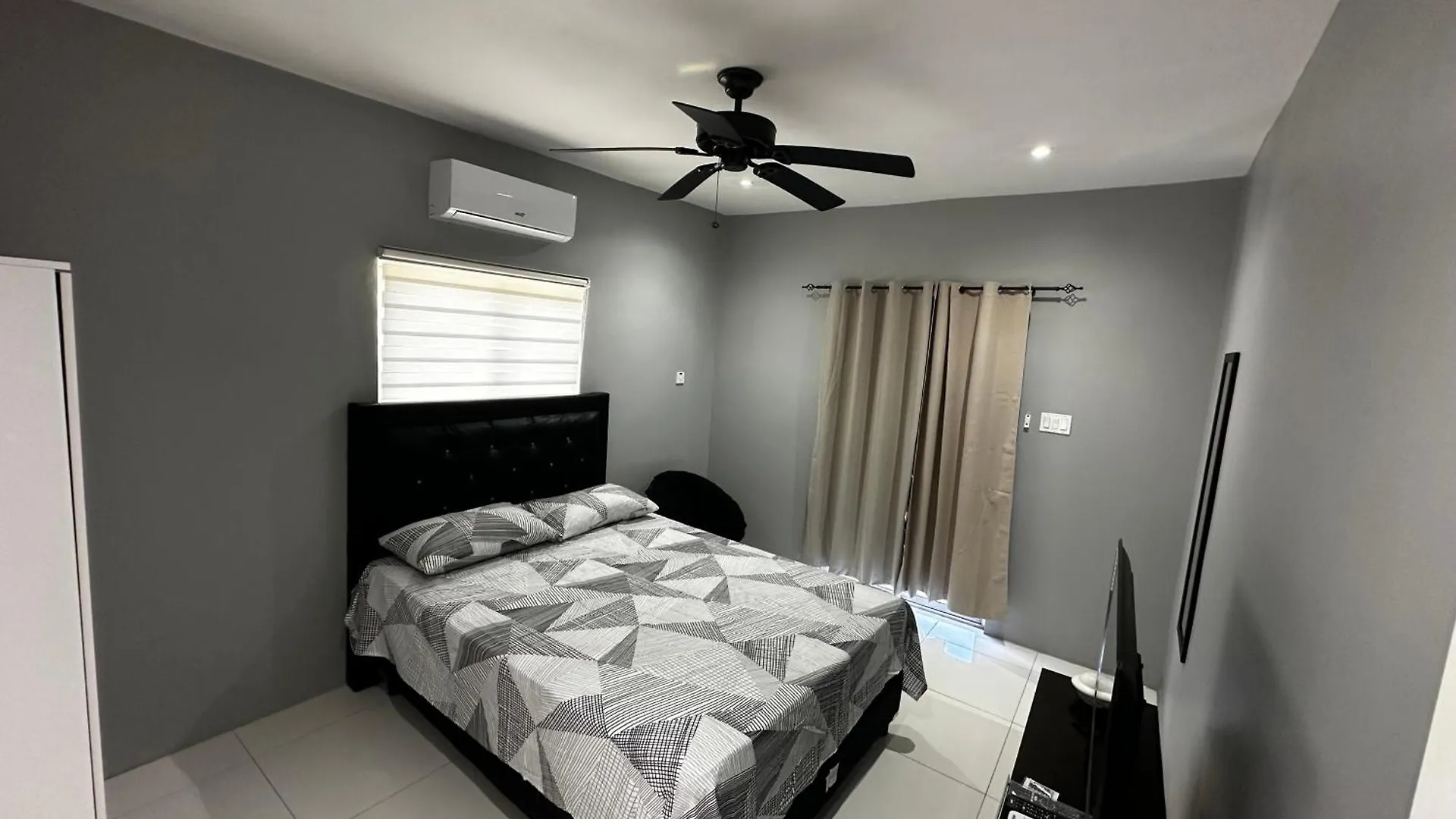 Chrewans Enterprise Ltd Bed & Breakfast Montego Bay 0*,  Jamaica